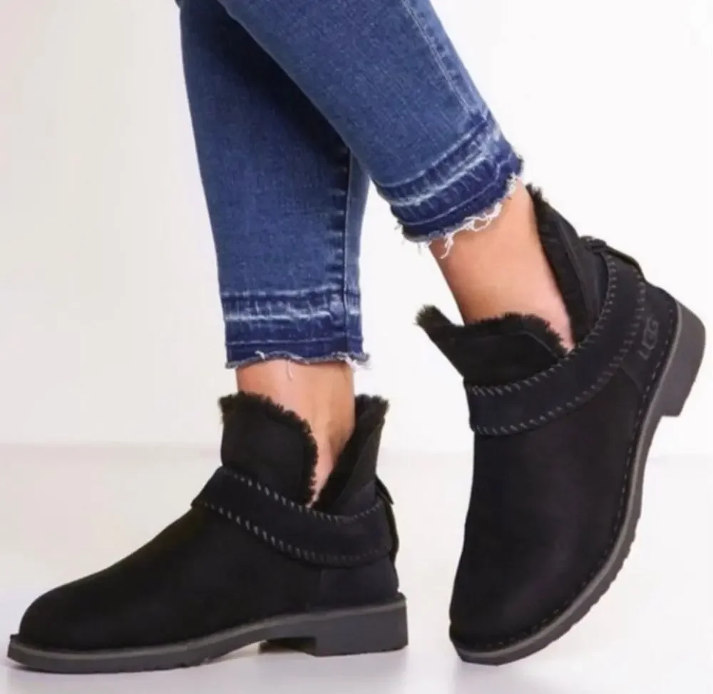 UGG Womens McKay Black 1012358 Suede Sheepskin Pull On Ankle Boots Booties Sz 10